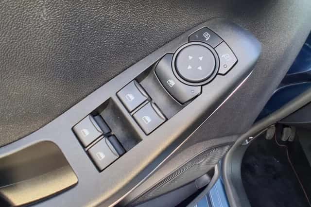 Ford Fiesta (2023) thumbnail 17