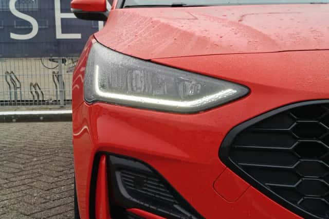Ford Focus (2024) thumbnail 4