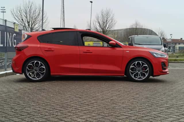 Ford Focus (2024) thumbnail 7