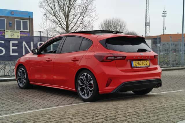 Ford Focus (2024) thumbnail 8