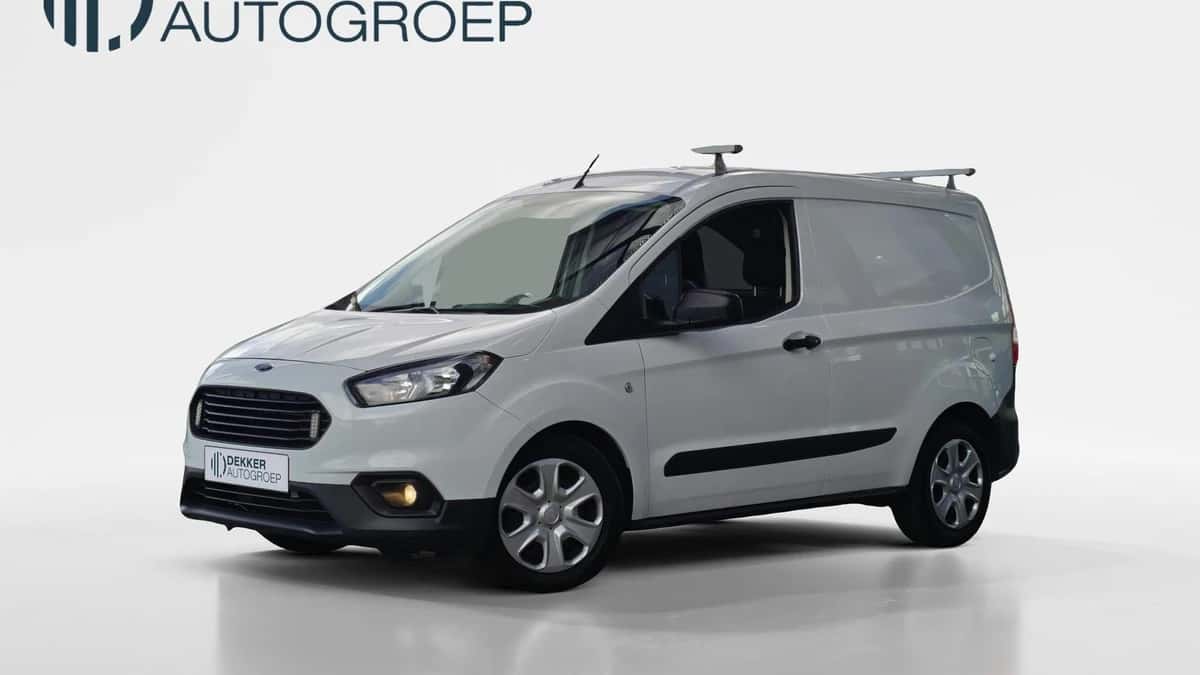 Ford Transit Courier (2022) — foto 1