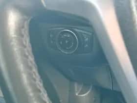 Ford Transit Courier (2022) thumbnail 17