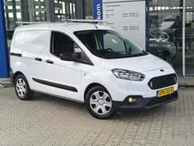 Ford Transit Courier (2022) thumbnail 3