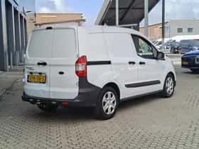 Ford Transit Courier (2022) thumbnail 5