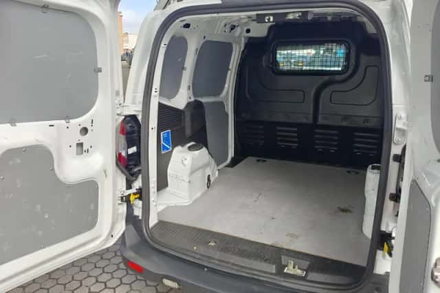 Ford Transit Courier (2022) thumbnail 6