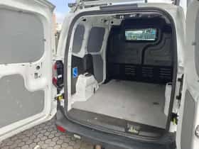 Ford Transit Courier (2022) thumbnail 6
