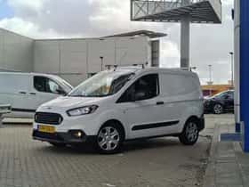 Ford Transit Courier (2022) thumbnail 10