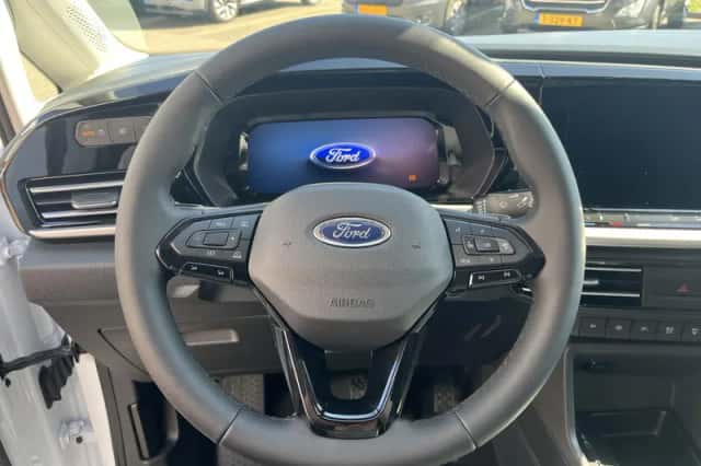 Ford Transit Connect (2024) thumbnail 14