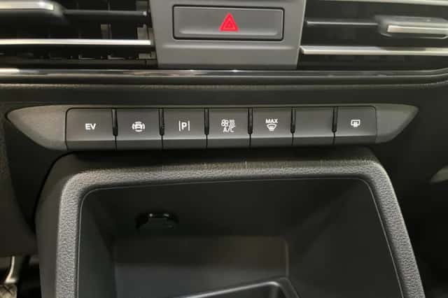 Ford Transit Connect (2024) thumbnail 19