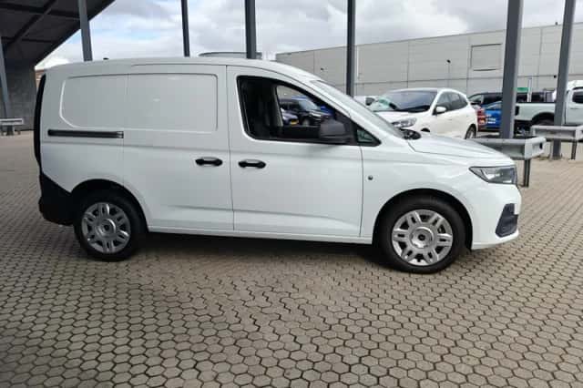 Ford Transit Connect (2024) thumbnail 4
