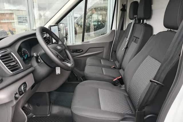 Ford Transit (2024) thumbnail 16