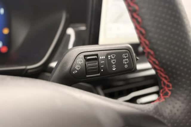 Ford Focus (2022) thumbnail 17