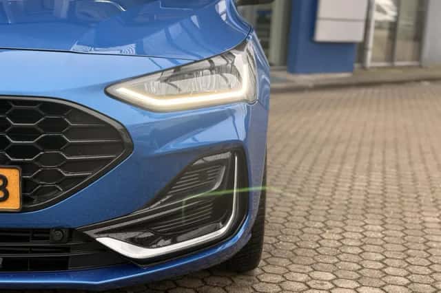 Ford Focus (2022) thumbnail 5