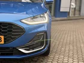Ford Focus (2022) thumbnail 5