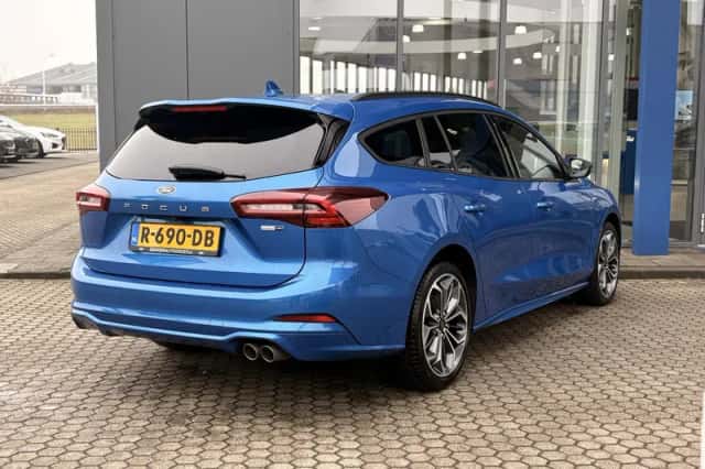 Ford Focus (2022) thumbnail 9
