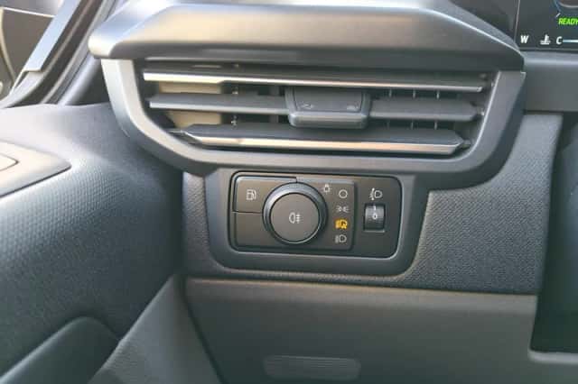 Ford Tourneo Custom (2026) thumbnail 46