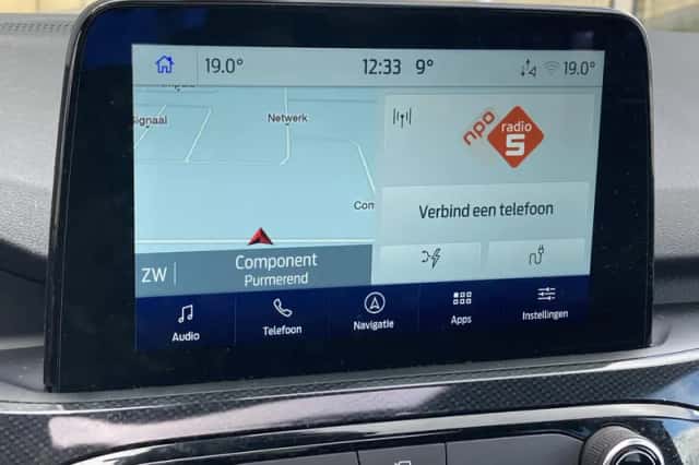 Ford Kuga (2023) thumbnail 12