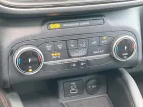 Ford Kuga (2023) thumbnail 17