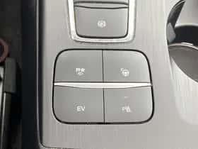 Ford Kuga (2023) thumbnail 23