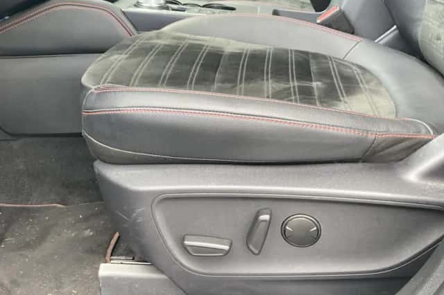 Ford Kuga (2023) thumbnail 9