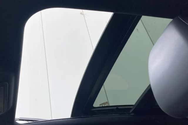 Ford Kuga (2023) thumbnail 10