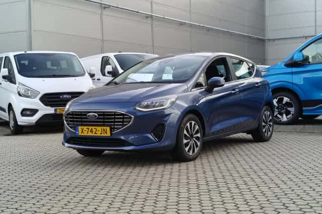 Ford Fiesta (2023) thumbnail 2