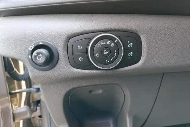 Ford Nugget (2021) thumbnail 31