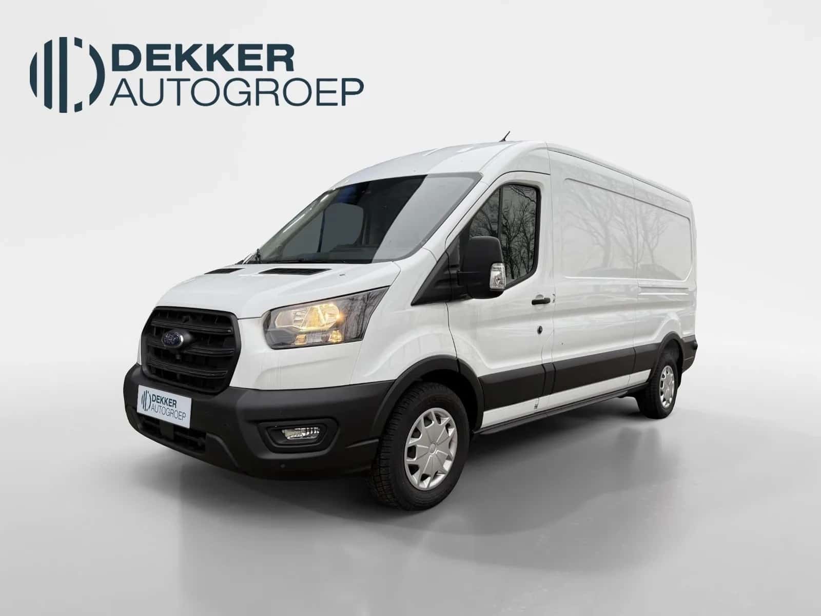 Ford Transit (2024) — foto 1