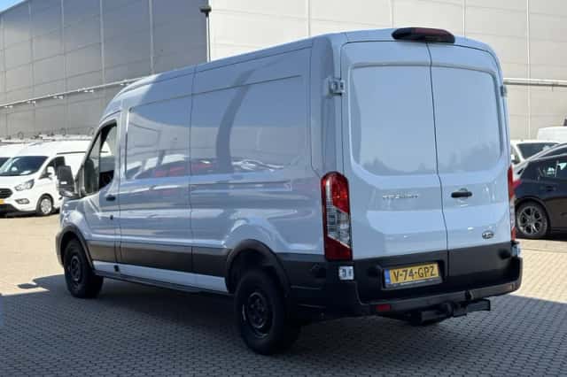 Ford Transit (2024) thumbnail 5