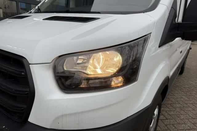 Ford Transit (2024) thumbnail 6