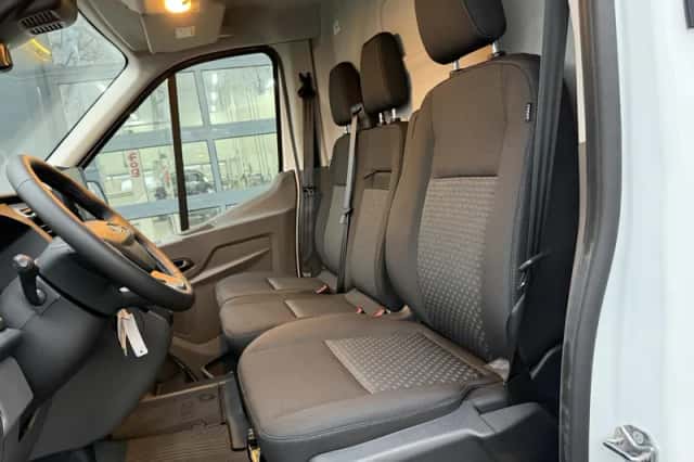 Ford Transit (2024) thumbnail 10