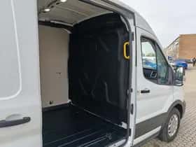 Ford Transit (2024) thumbnail 11
