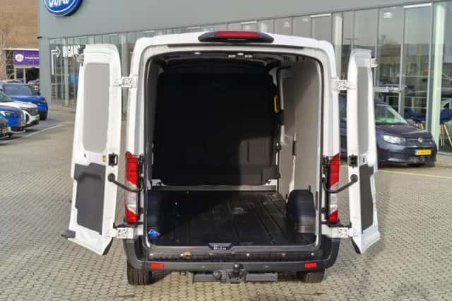Ford Transit (2024) thumbnail 14