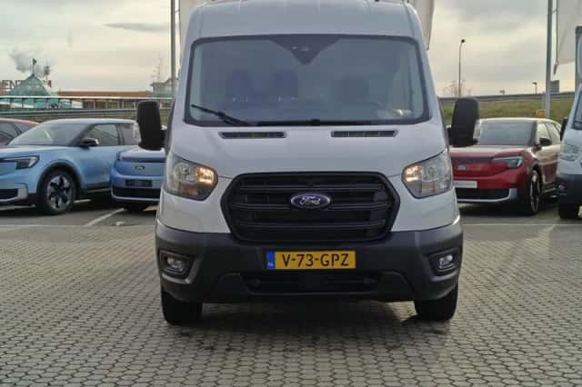 Ford Transit (2024) thumbnail 5