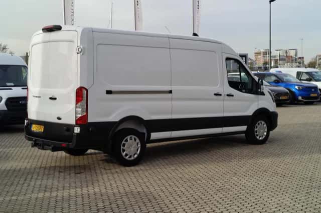 Ford Transit (2024) thumbnail 9