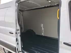Ford Transit (2024) thumbnail 10