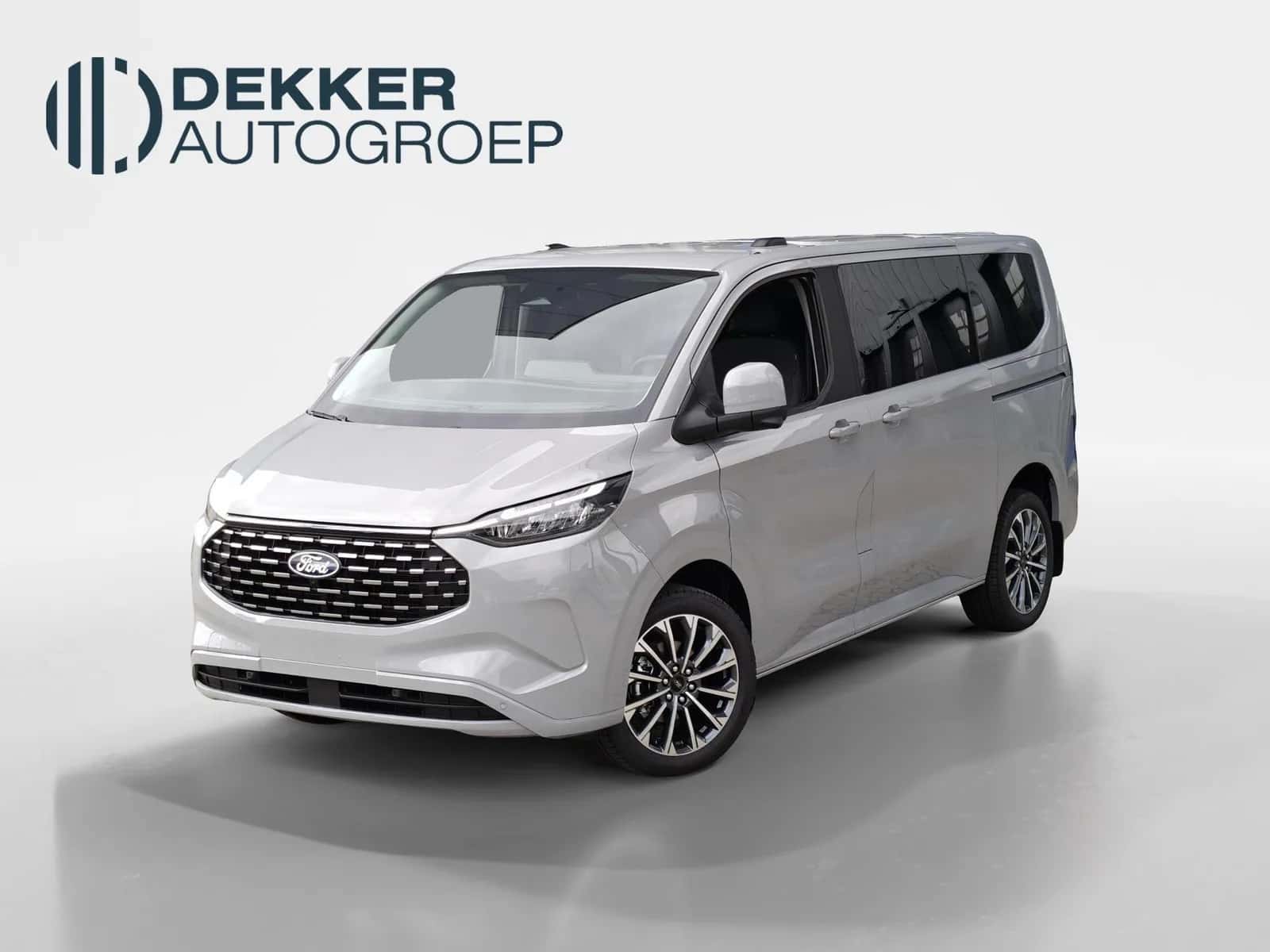 Ford Tourneo Custom (2026) — foto 1