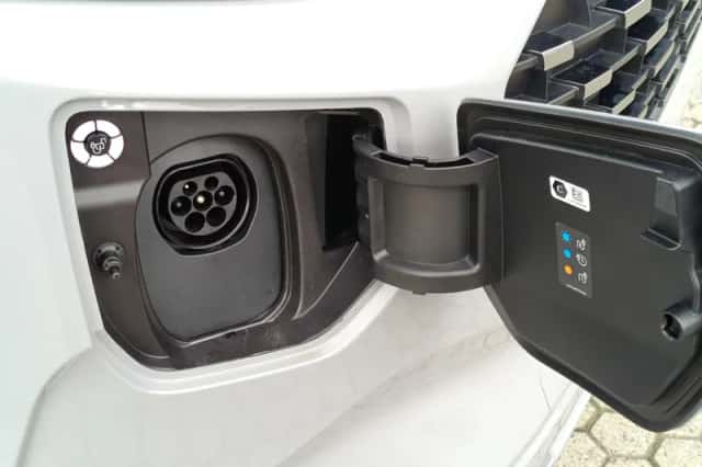 Ford Tourneo Custom (2026) thumbnail 12