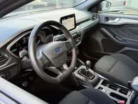 Ford Focus (2023) thumbnail 11