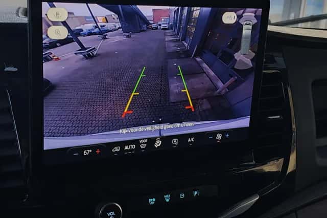 Ford Transit (2024) thumbnail 2