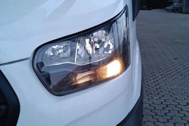 Ford Transit (2024) thumbnail 12
