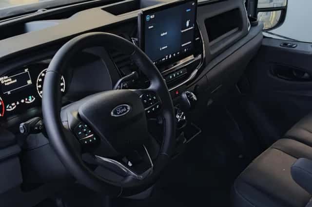 Ford Transit (2024) thumbnail 15
