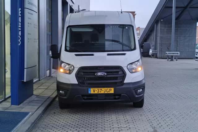 Ford Transit (2024) thumbnail 5