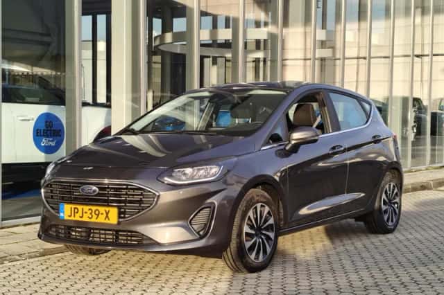 Ford Fiesta (2024) thumbnail 2