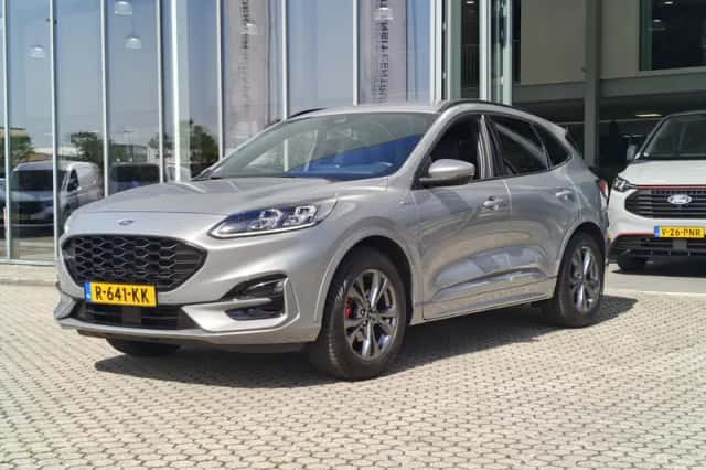 Ford Kuga (2021) thumbnail 2
