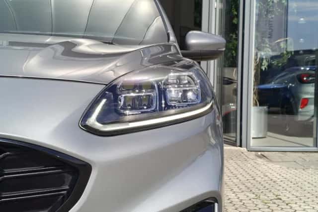 Ford Kuga (2021) thumbnail 11