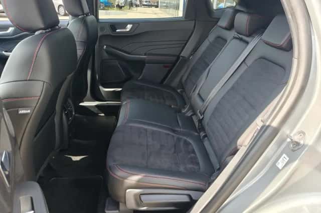 Ford Kuga (2021) thumbnail 17
