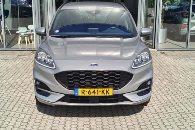 Ford Kuga (2021) thumbnail 3
