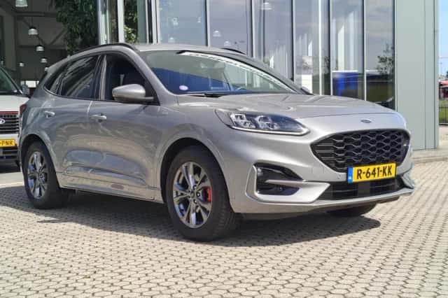 Ford Kuga (2021) thumbnail 4