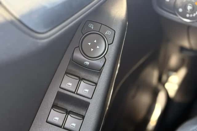 Ford Fiesta (2023) thumbnail 18